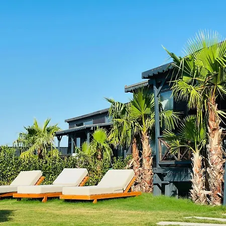 Flu Alacati Tiny House Hotel *