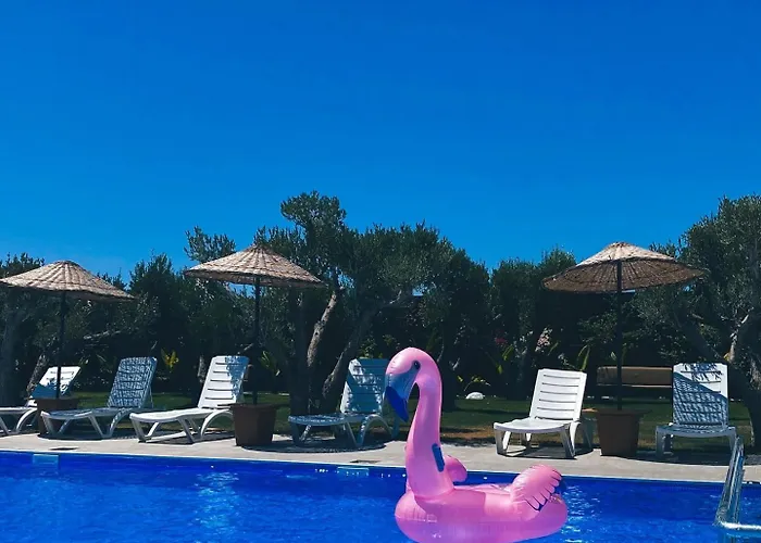 Flu Alacati Tiny House 酒店 *