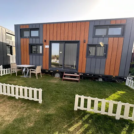 Flu Alacati Tiny House 酒店 *