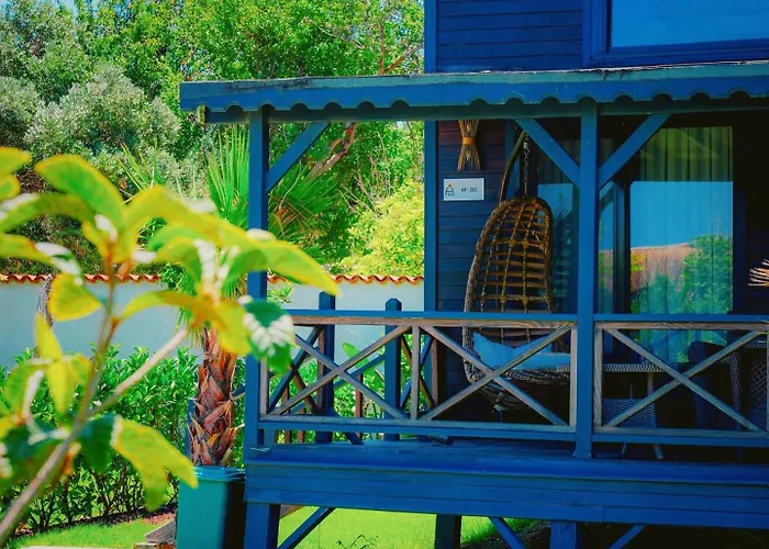 Отель Flu Alacati Tiny House