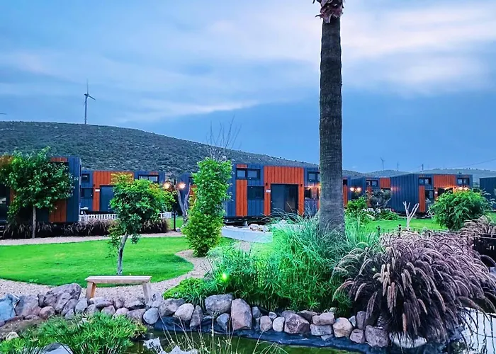 Отель Flu Alacati Tiny House *